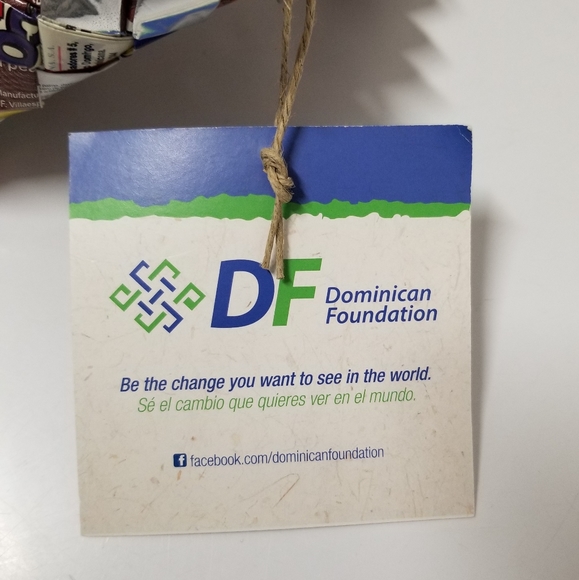 Eco-friendly Hand Woven Recycled Foil Wrapper Silver Multi Wristlet Bag NWT - Picture 5 of 9